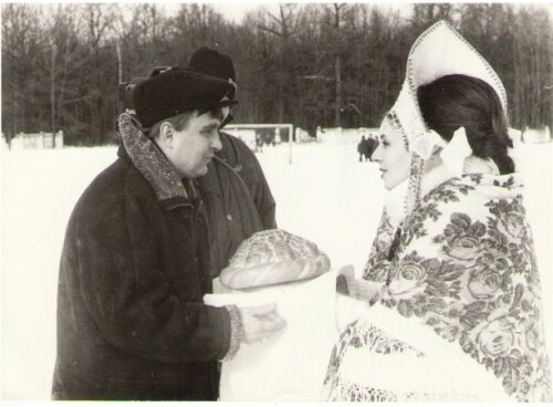 Открытие зимнего футбольного турнира в Ефремове. Ф.Черенков. 1996.