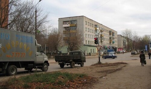 Перекресток улиц Горького и Ленина